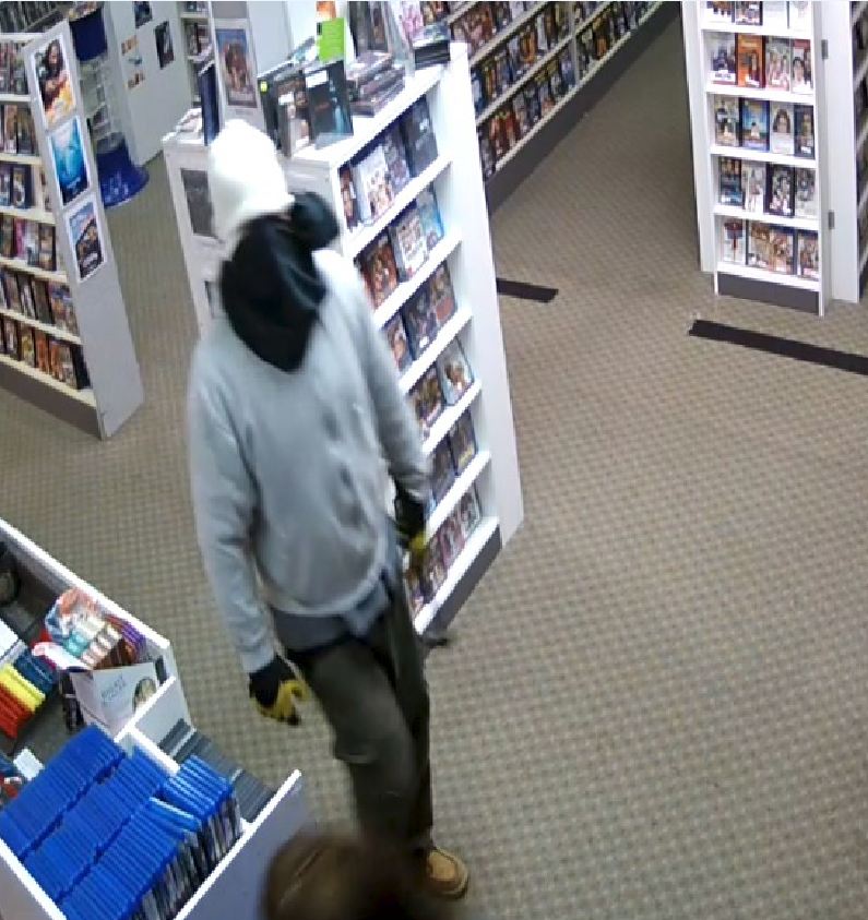 Kelowna armed robber on the loose - image