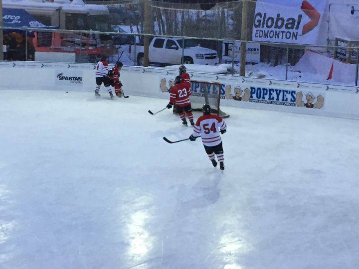 IN PHOTOS World’s Longest Hockey Game at Saiker’s Acres Globalnews.ca
