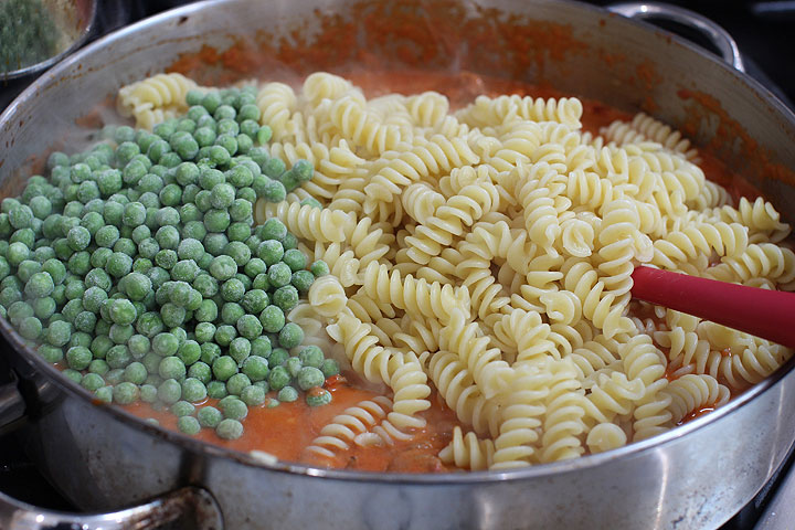 This Jan. 26, 2015 photo shows fusilli with Italian sausage, peas and creamy tomato sauce in Concord, N.H.