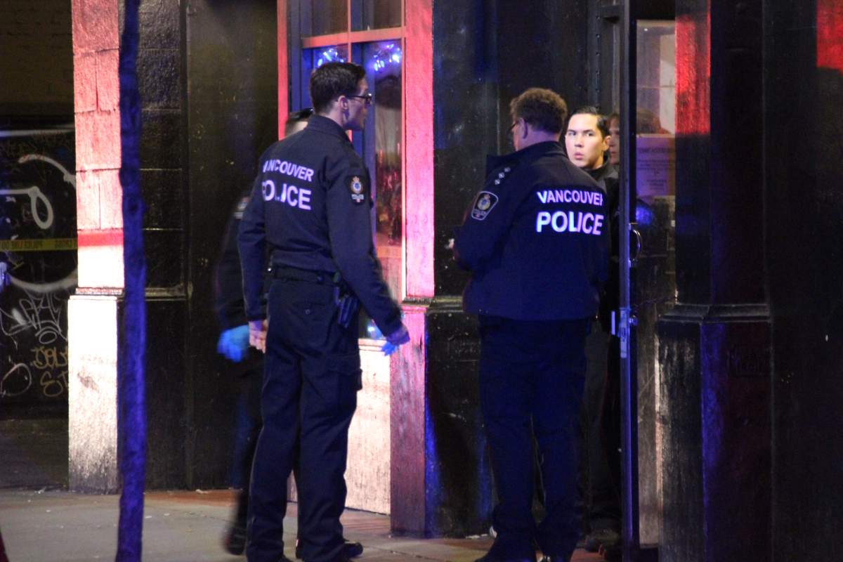 Two men dead after stabbing in Vancouver hotel - BC | Globalnews.ca