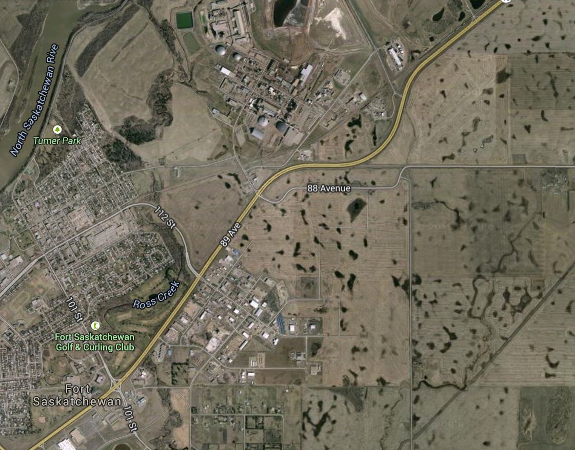 A gas line was hit near Highway 15 and 116 Street near Fort Saskatchewan on March 4, 2015.