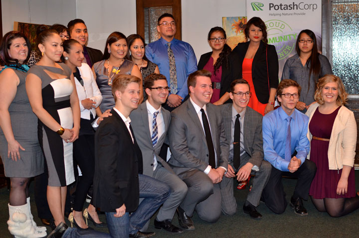 Aboriginal entrepreneurs pitched their business plans at the Aboriginal Youth Idea Challenge for a chance to win $10,000 on the weekend in Saskatoon.