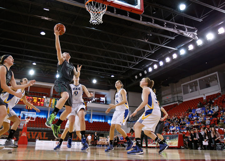 UBC Thunderbirds defeat Saskatchewan Huskies women’s basketball team to capture CIS bronze in Quebec.