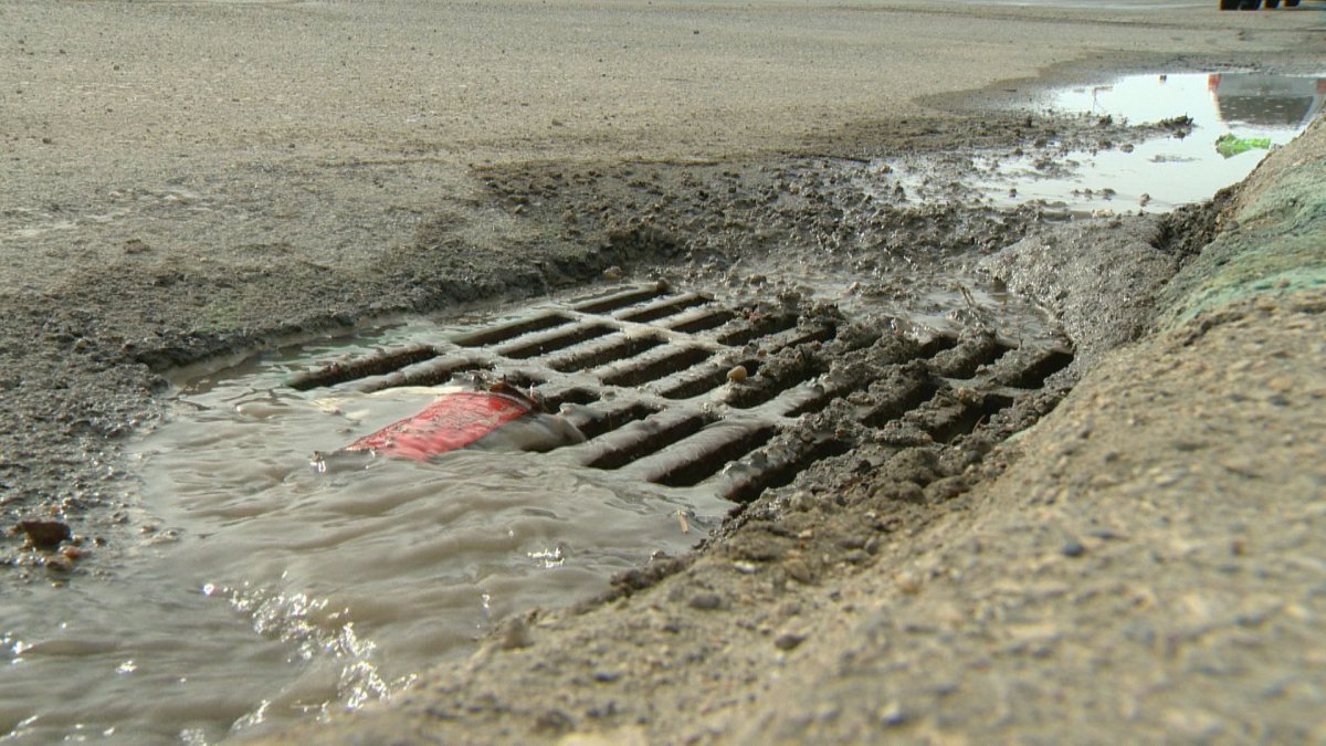 City of Vancouver asks residents to help clear catch basins during storm season - image