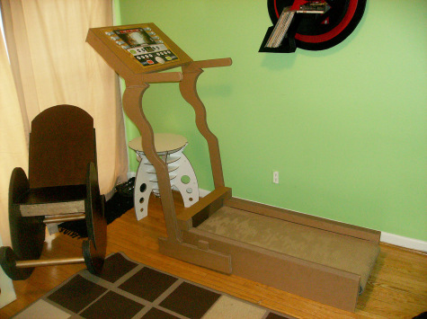 A Mississauga man says this is the world’s first usable, recycled treadmill, made completely with cardboard and held together with glue.