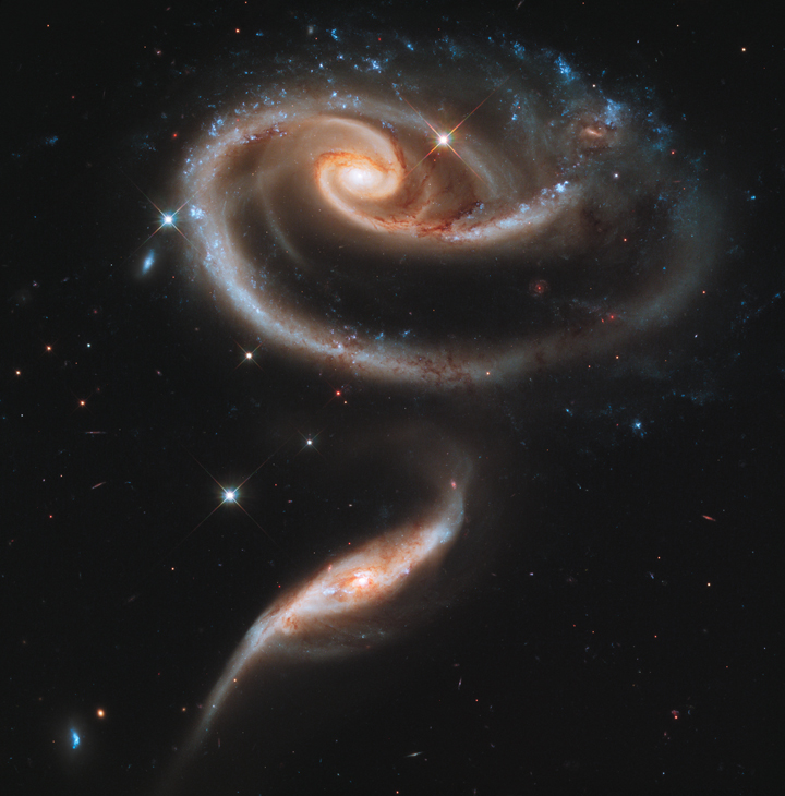 Colliding galaxies seen by the Hubble Space Telescope
