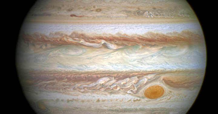 Jupiter bulked up by cannibalizing child planets, researchers locate