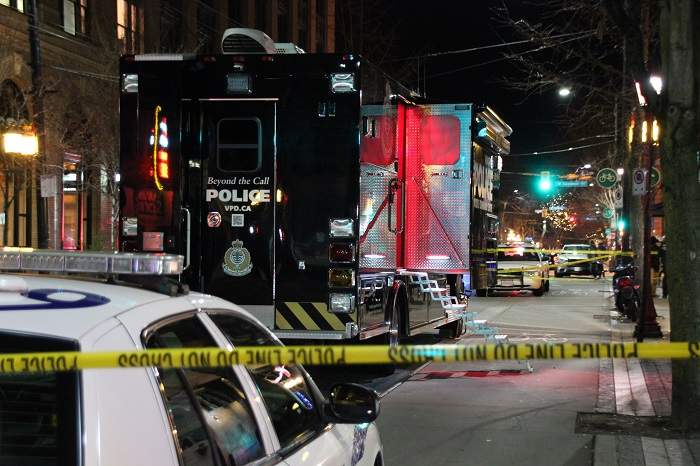 Two men dead after stabbing in Vancouver hotel - BC | Globalnews.ca