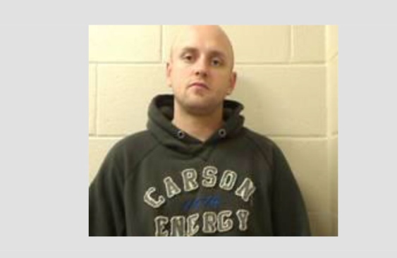 28 year old Justin Garrow should not be approached, he is considered dangerous by police.