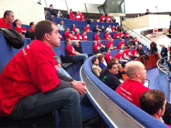 Firefighters demonstrate at Toronto City Hall in January, 2013. (Photo: @Josh_F)