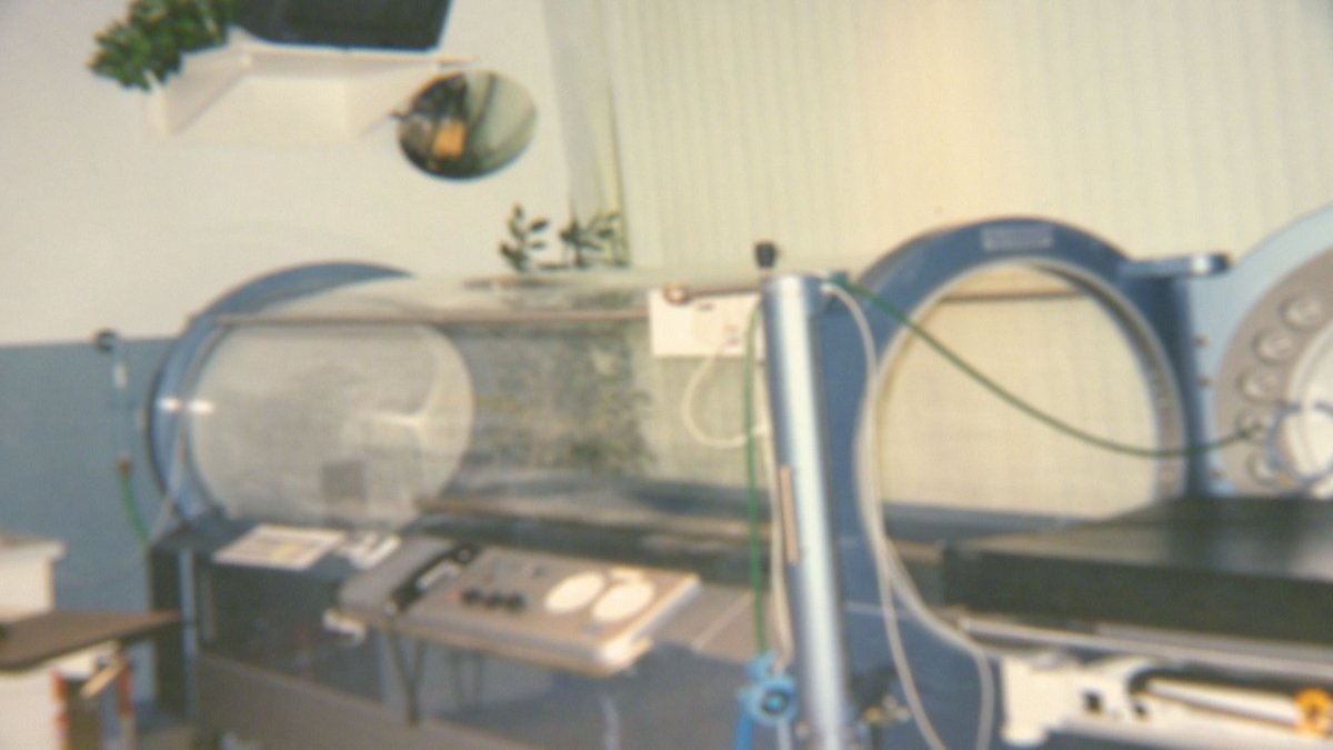 Moose Jaw may no longer be the permanent home of a hyperbaric chamber, but the Saskatchewan government confirms it will at least stay in the province.