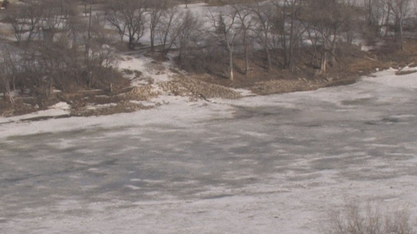 Don't walk: City of Winnipeg says local ice surfaces are melting and unsafe - Winnipeg - Vimarsana News