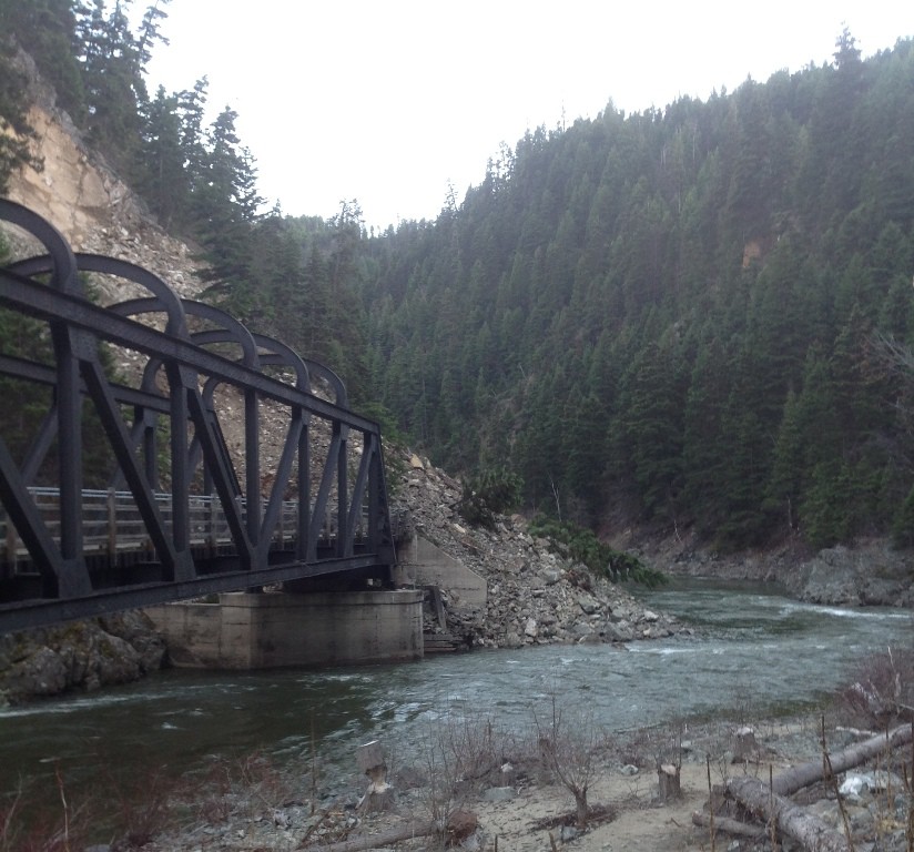 Rockfall closes popular recreational trail near Princeton - image