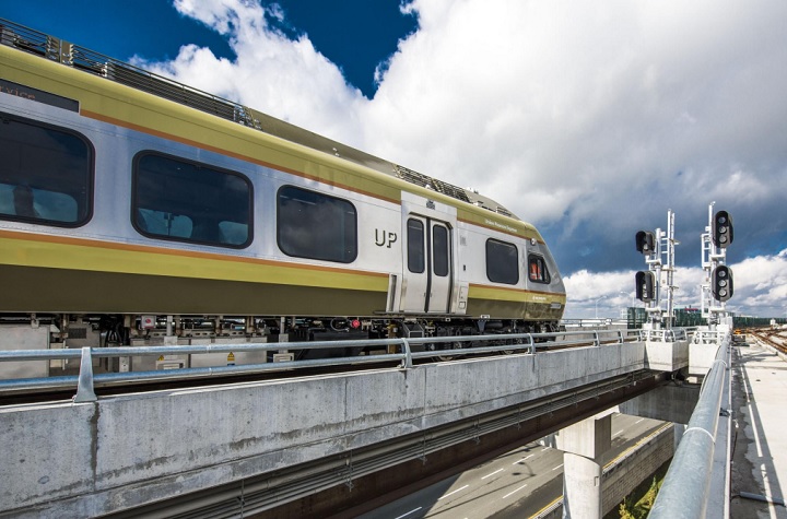 Само ден след обявяването на корекции в услугата UP Express