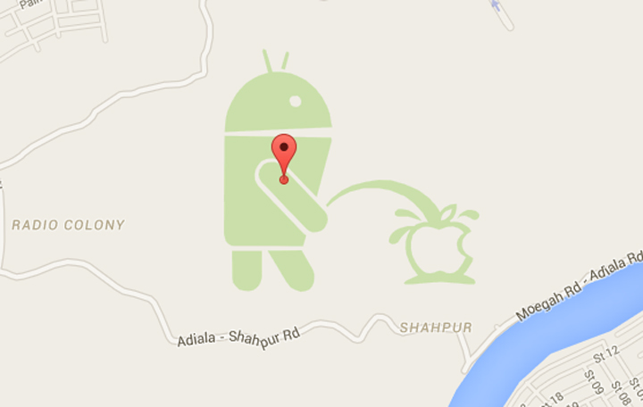 A screenshot of Android robot peeing on the Apple logo seen on Google Maps