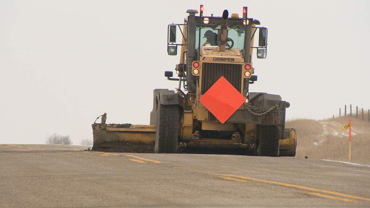 Sask. residents frustrated with crumbling highways - image