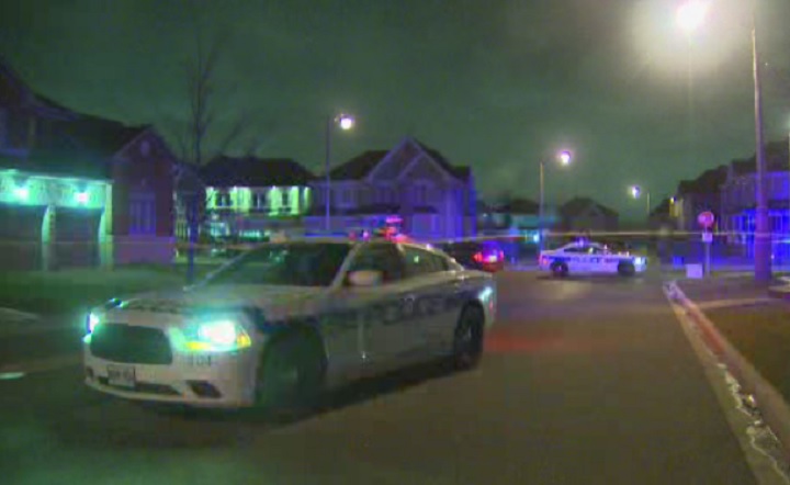 Police search for suspects in Brampton shooting - image