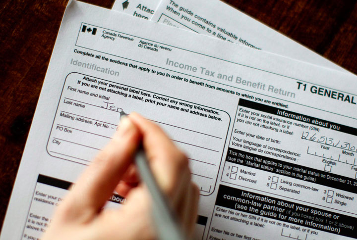 As of April 6, just over 11 million tax returns had been received and processed by the CRA. Compare that to the nearly 28.3 million returns processed last year, it shows more than half of Canadians are going to file their taxes last-minute, late or not at all.