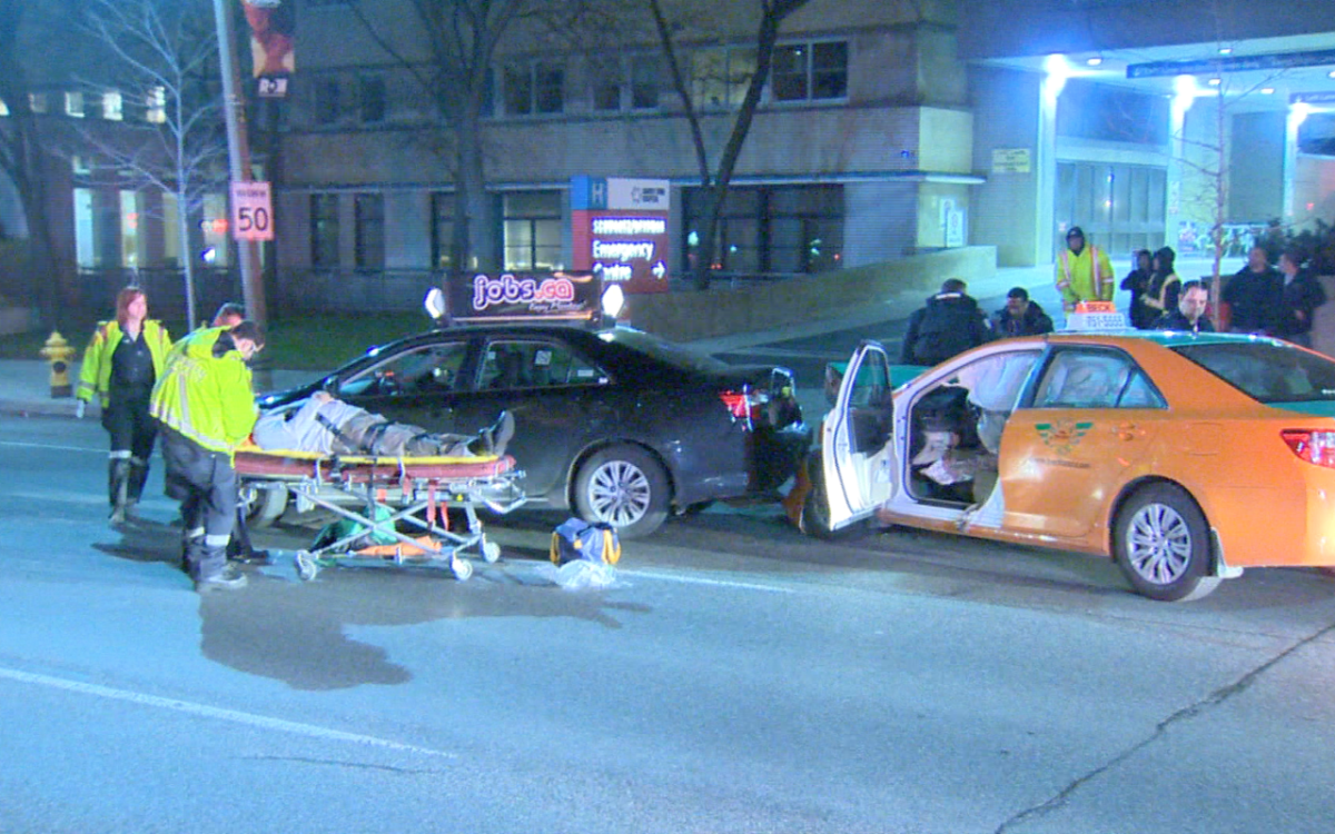 Two injured in crash involving taxis in downtown Toronto - image