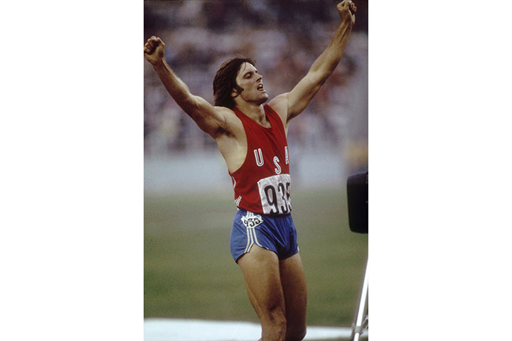 Caitlyn Jenner (formerly Bruce) makes her debut on ‘Vanity Fair