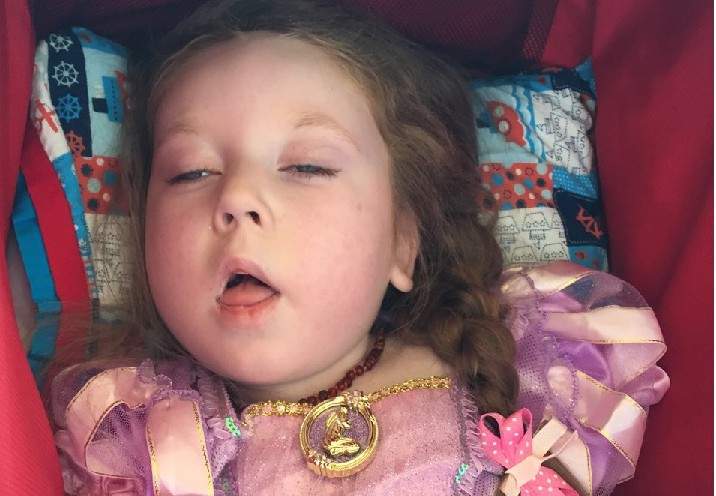 Lauren Loughheed travelled extensively even as her condition worsened.