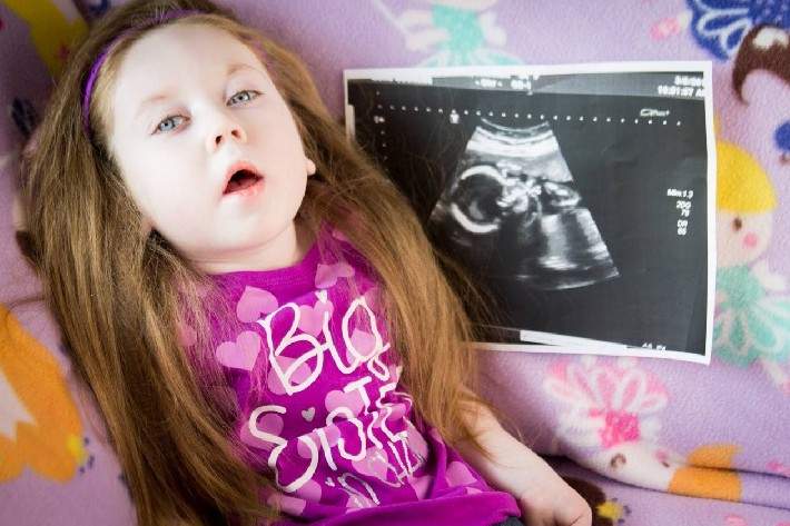Lauren Loughheed travelled extensively even as her condition worsened.