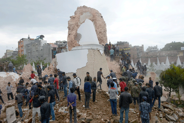 IN PHOTOS: Powerful images from the Nepal earthquake - image