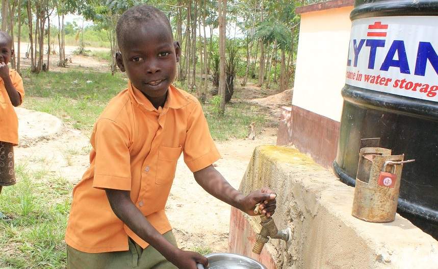 Community groups and Plan Canada partner to build health care facilities in rural Ghana - image
