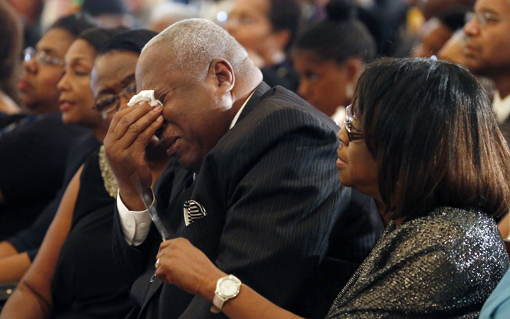 Hundreds Attend B.B. King Funeral In His Mississippi Hometown ...