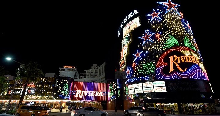 Riviera ends 60 years on Strip, closes for good