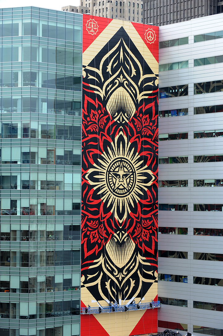 Street artist Shepard Fairey finishes large Detroit mural - image