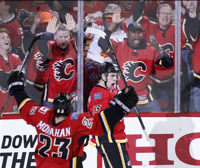 Flames edge Ducks
