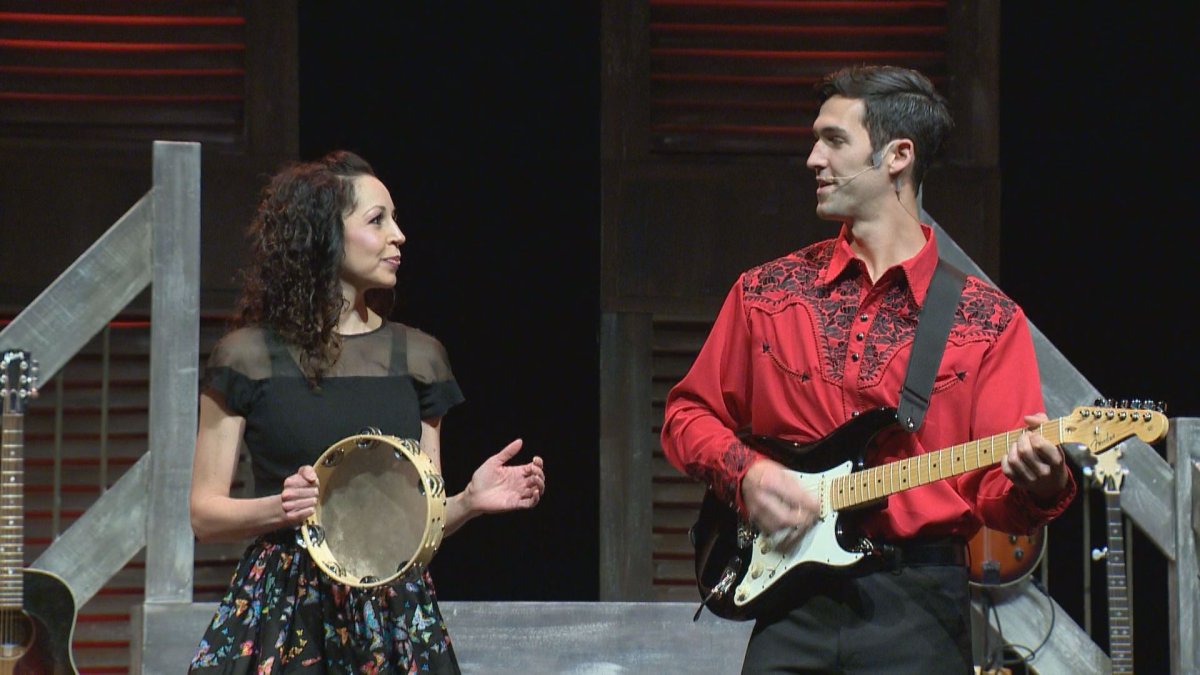 Globe Theatre performers sing a Johnny Cash classic.