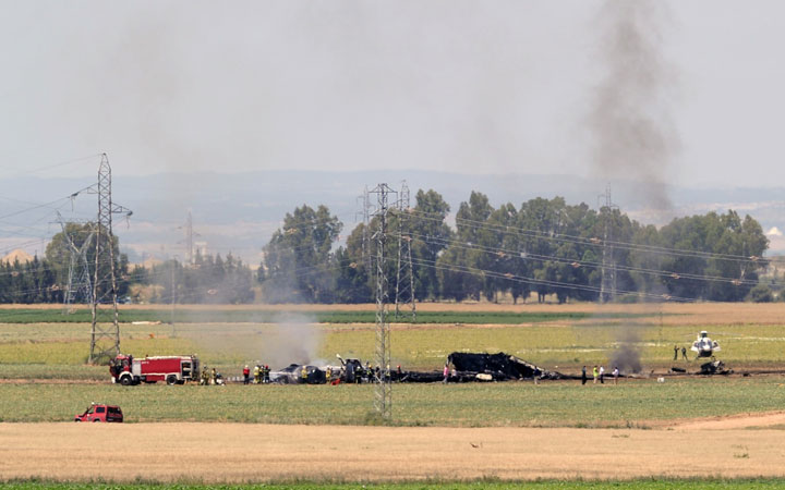 Picture shows wreckage of an Airbus A400M military transport plane after crashing near Sevilla on May 9, 2015.