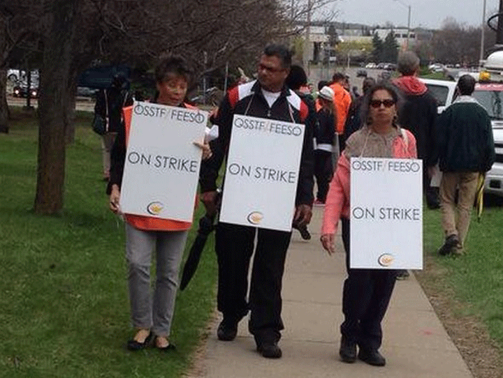 Peel high school teachers on strike, May 4, 2015.