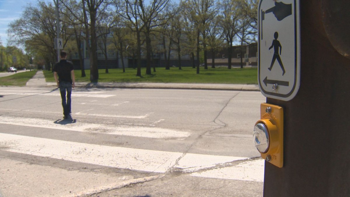 Winnipeg Trails Association prepares list of changes to make roads slated for repair better for pedestrians and cyclists.