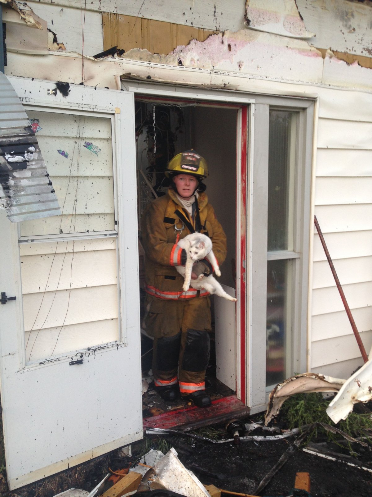Lightning strike believed to have sparked Alberta house fire