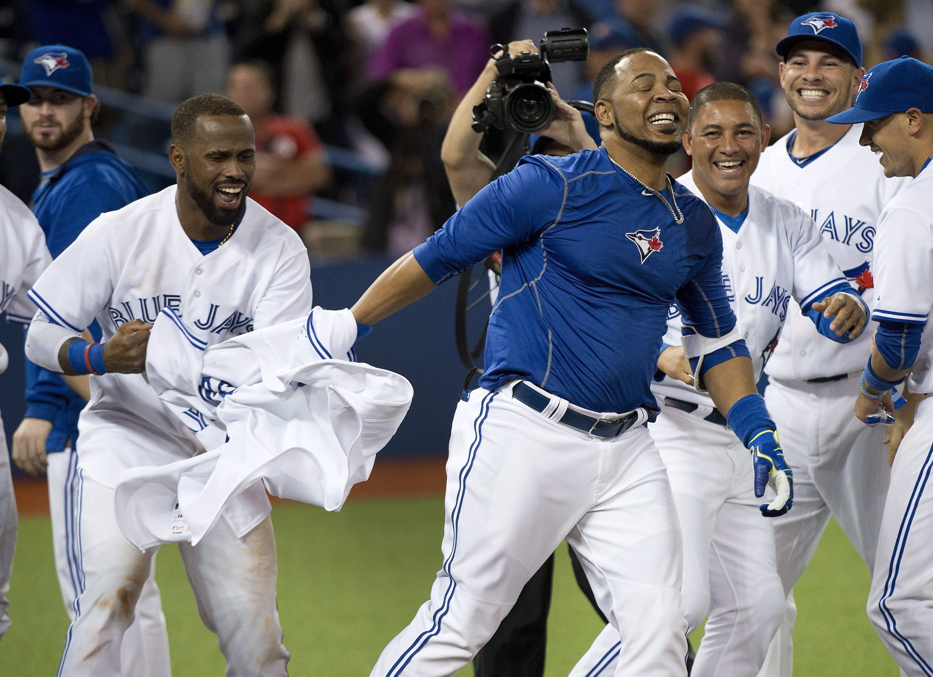 EDWIN ENCARNACION Blue Jays DH hits a two-run homer in fourth