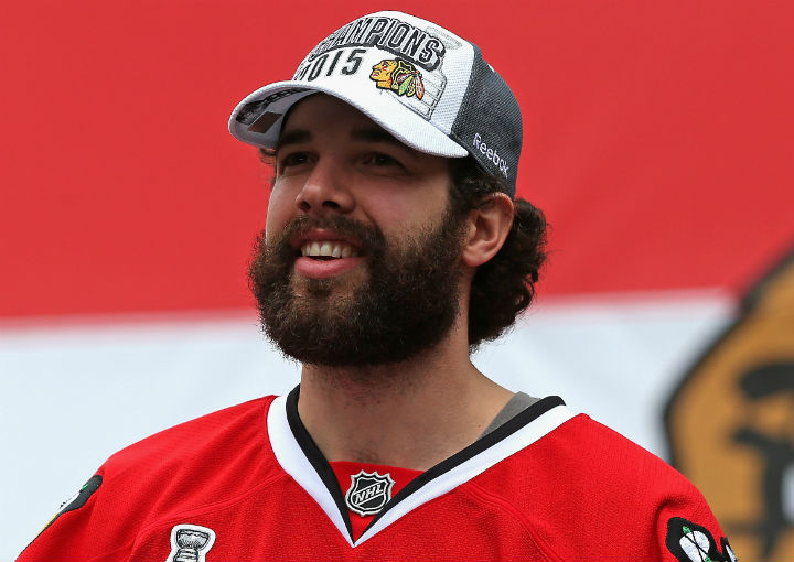 NHL Stanley Cup playoffs: Fan reportedly files battery report against  Blackhawks goalie Corey Crawford over water-bottle incident – New York  Daily News