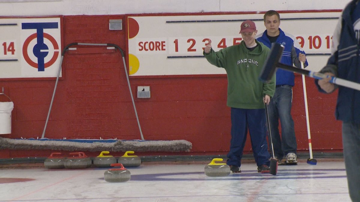 Curling groups forced to think of creative solutions - image
