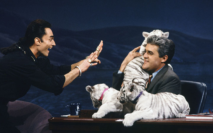 Siegfried & Roy's Roy Horn with his tigers on the Tonight Show with Jay Leno on November 18, 1992.