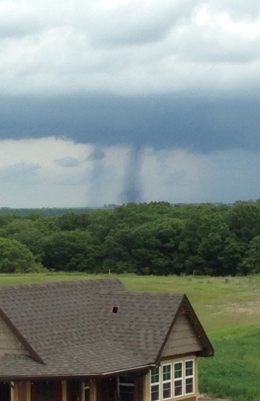 IN PHOTOS: Tornadoes touch down in southwestern Manitoba - Winnipeg ...