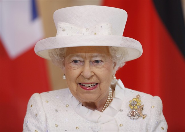 Manitobans honour Queen Elizabeth II as she surpasses Queen Victoria as longest-reigning monarch.