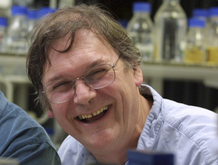 Tim Hunt, a Nobel Prize-winning British scientist says he was forced out of an honorary post at University College London after sexist comments drew widespread condemnation.