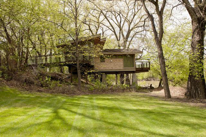 1063 Wellington Crescent Winnipeg real estate record $11 million