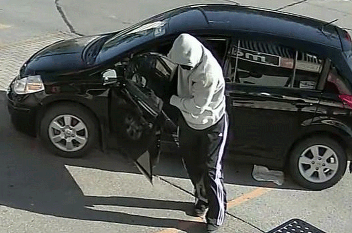 York Regional Police released this image of the allegedly stolen car used by the suspect in a deadly shooting at a Vaughan, Ont., cafe on June 24, 2015.