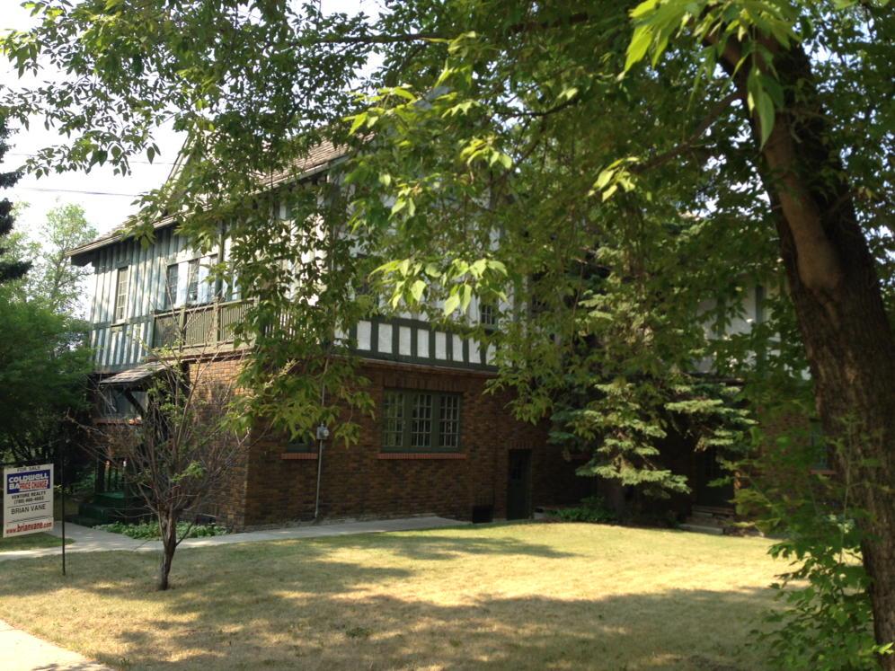 PHOTOS Will this undesignated historic Edmonton mansion be lost