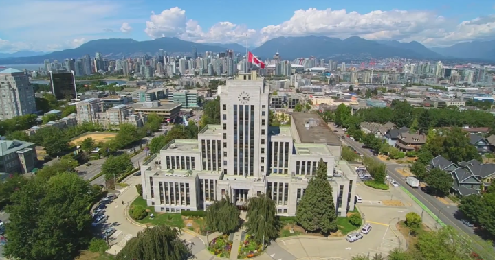 Град Ванкувър обмисля увеличаване на данъка върху имотите, таван за следващата година