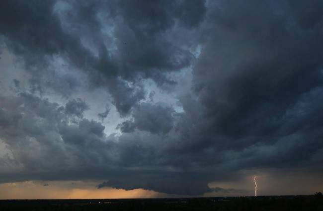 There is a thunderstorm warning in effect for parts of northern Alberta.
