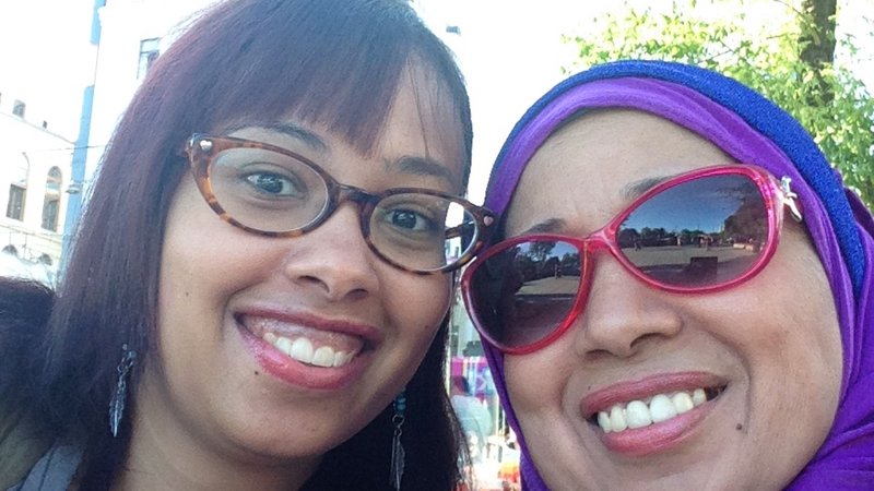 Doaa and her mom Nabila.